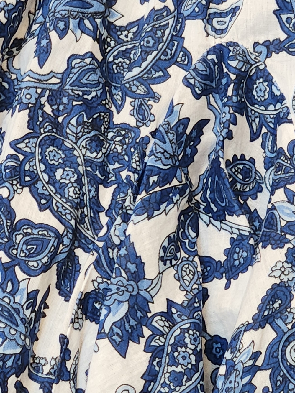 👗 NWT Chelsea & Theodore Blue Floral Smocked Cottagecore Midi Dress 👗 - Picture 3 of 7